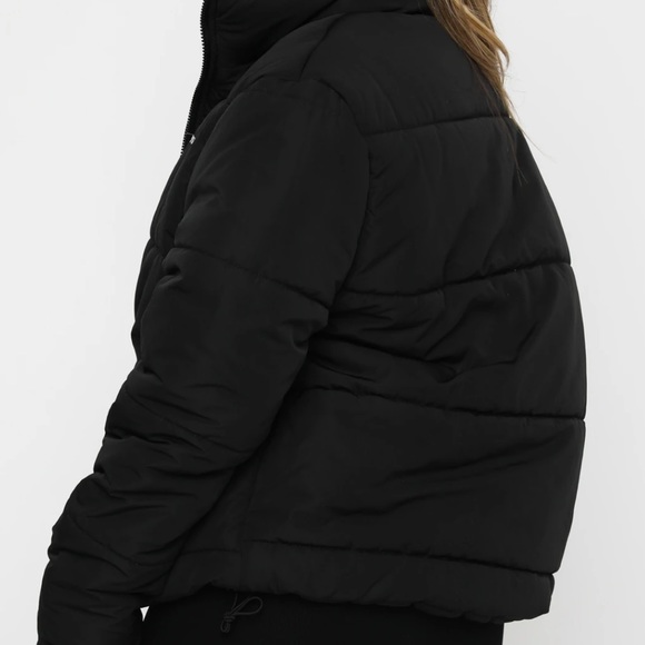White fox | Not Giving In Puffer Jacket Black - Picture 6 of 6